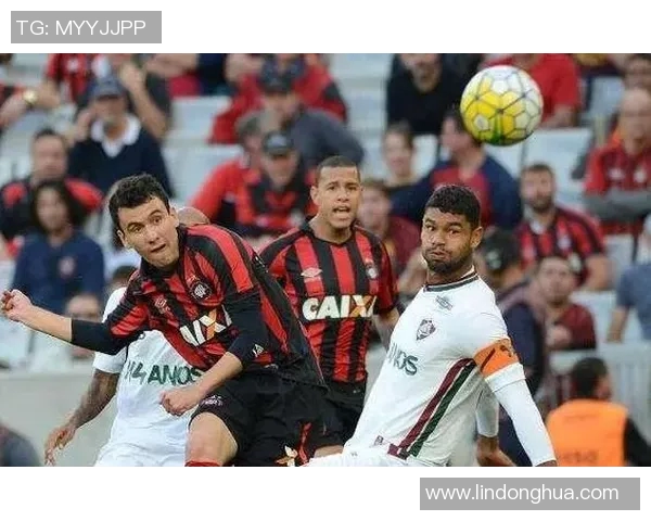 威斯特曼与托利马的精彩对决揭示足球战术与团队协作的魅力