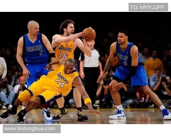 湖人对决小牛精彩直播全程回顾与赛后分析尽在这里