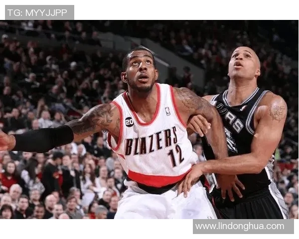 火箭队与开拓者队激战正酣谁将赢得这场精彩对决的胜利