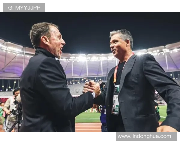 特瓦与沙特的激烈对决揭示了足球战术与团队协作的深刻内涵