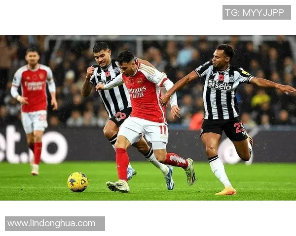 阿森纳对阵克隆的精彩对决分析与赛前预测 阿森纳对阵克隆的精彩对决分析与赛前预测