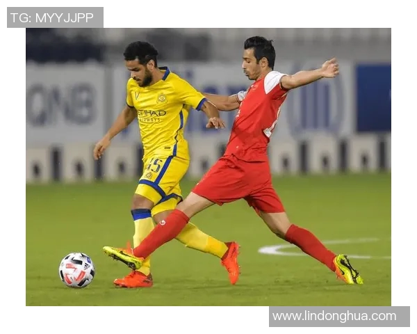 塔亚文与波斯波利的激烈对决揭示足球战术与团队协作的深刻内涵