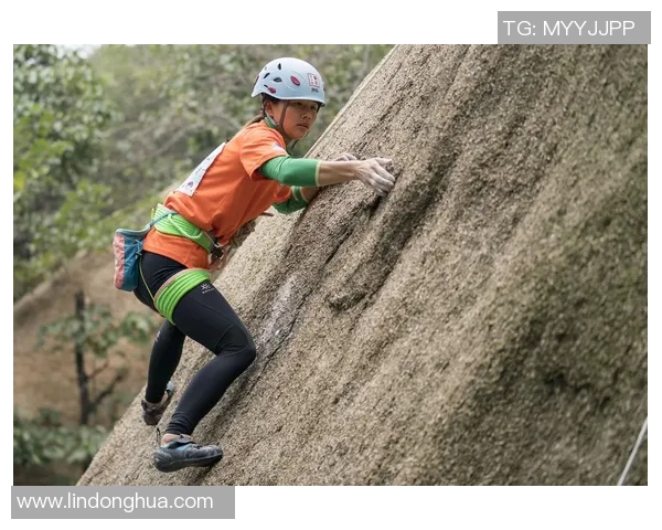 武汉攀岩队的区域防守策略与攀岩热点分析探讨 武汉攀岩队的区域防守策略与攀岩热点分析探讨